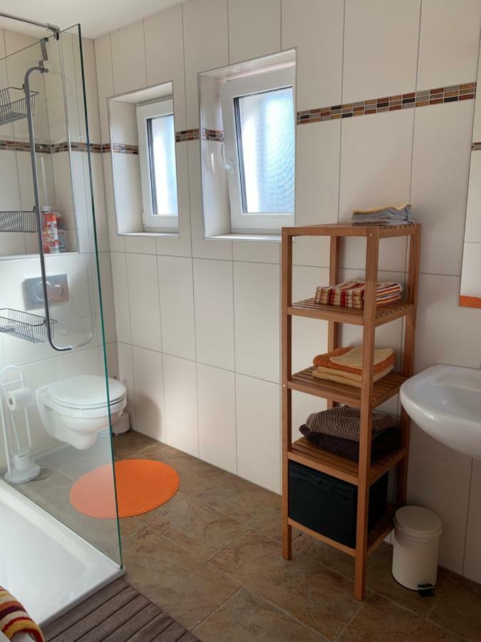 Moderne Ferienwohnung Mit Balkon Im Schoenen Saarland Dillingen an der Saar Bagian luar foto