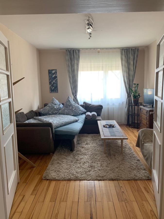 Moderne Ferienwohnung Mit Balkon Im Schoenen Saarland Dillingen an der Saar Bagian luar foto