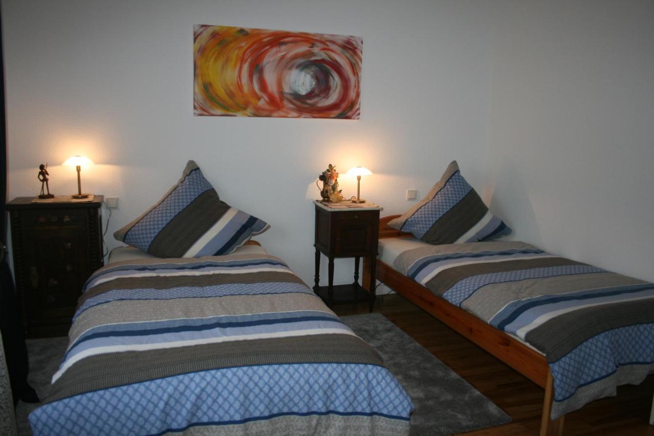 Moderne Ferienwohnung Mit Balkon Im Schoenen Saarland Dillingen an der Saar Bagian luar foto